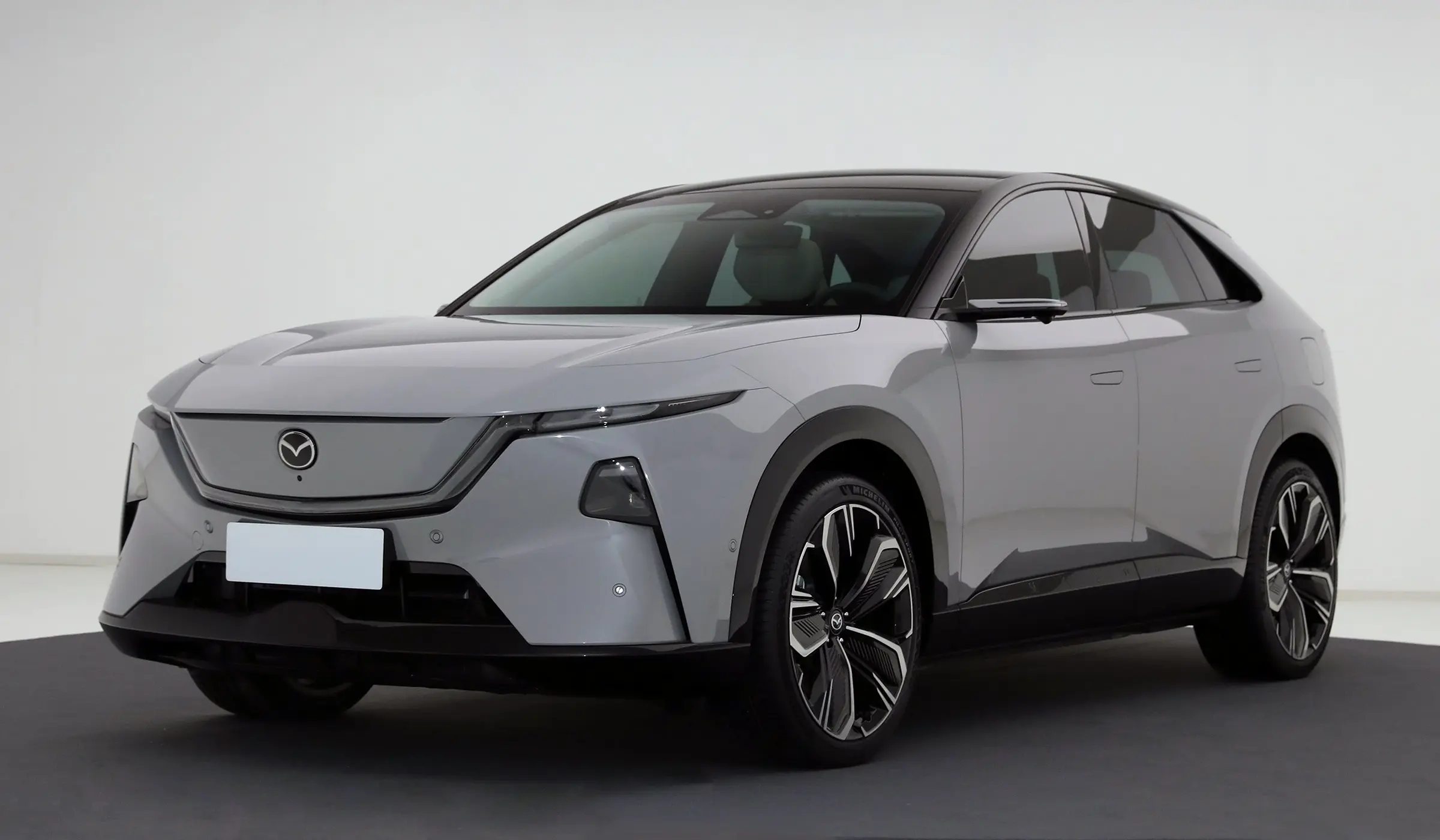 Mazda EZ-60: Кроссовер новой эры, который покоряет сердца